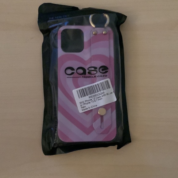 Light purple and dark purple phone case with harts for IPhone 12 - Picture 1 of 4